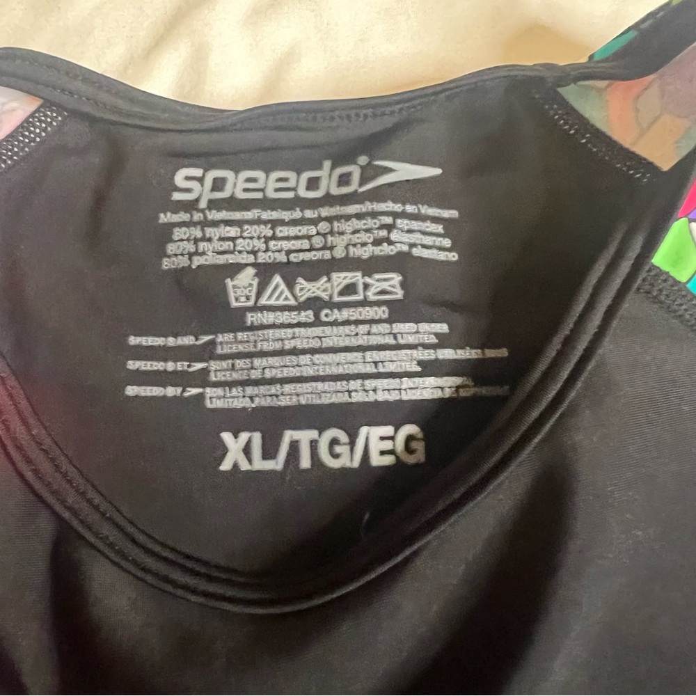 NWT Speedo XL Rainbow Brights Short Sleeve Rash Guard Swim Shirt Girls - Picture 3 of 8